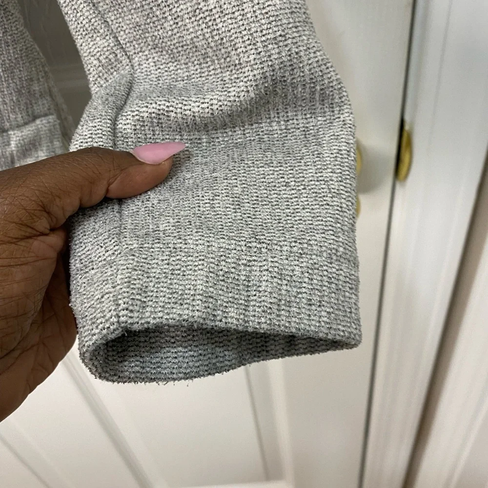 North Face gray hoodie long sleeve top, size large - Picture 7 of 13